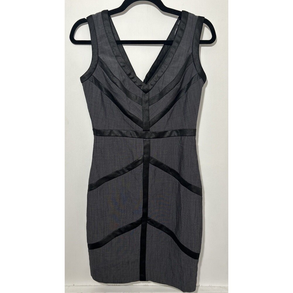 NWOT XOXO - double V Black & Gray sleeveless bodycon dress women's size 5/6